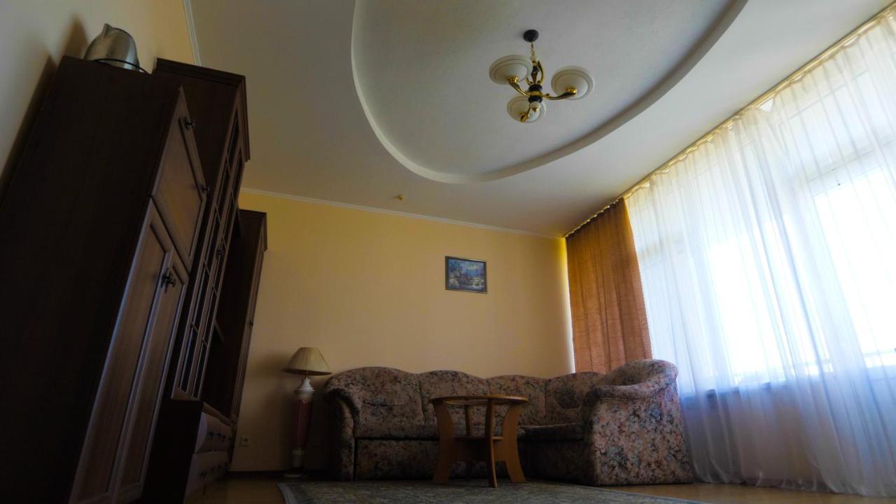 Pectoral On Khortytsia Hotel Zaporizhia Exterior foto